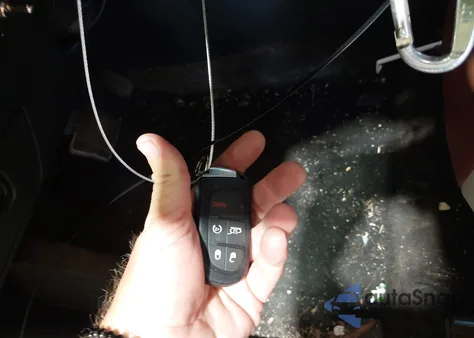 2016 Jeep Cherokee Latitude z USA, uszkodzony, nr VIN 1C4PJMCB9GW112030